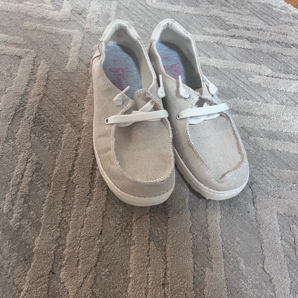 Kids Casual Tan Shoes